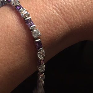 Impressive Amethyst link bracelet 7 in.